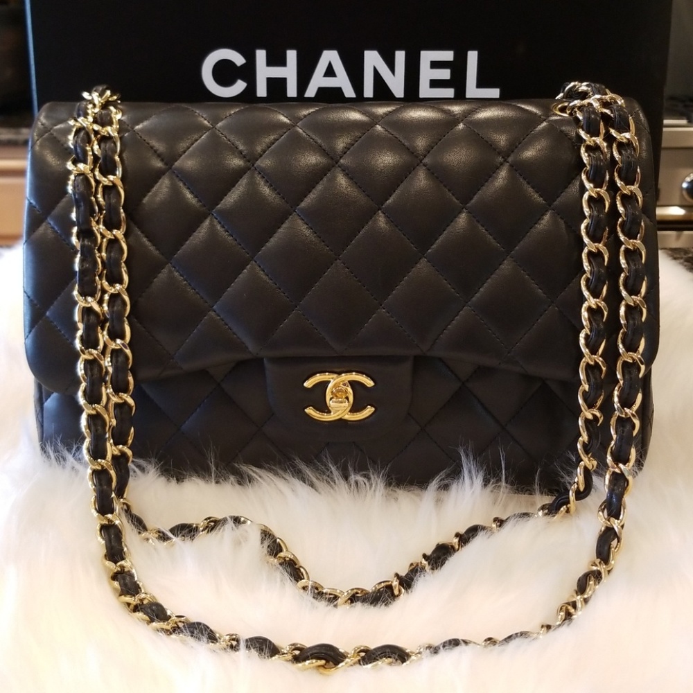 CHANEL Double Flap Black Hand